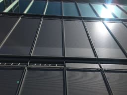Brise soleil-guide: Reducer solvarme på facader